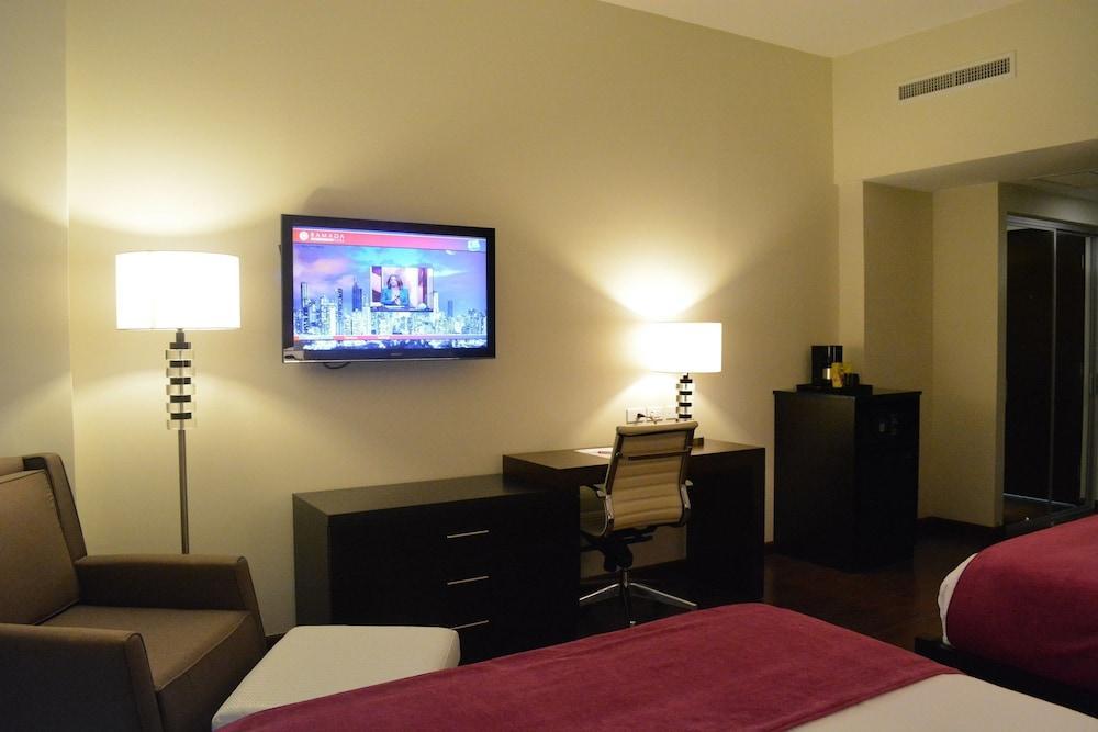 Ramada Plaza By Wyndham Panama Punta Pacifica Hotel Exterior photo